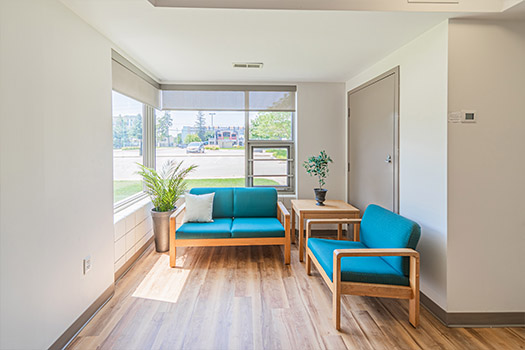 Common area in guestroom