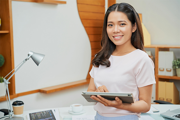 Event planner using an iPad in office space